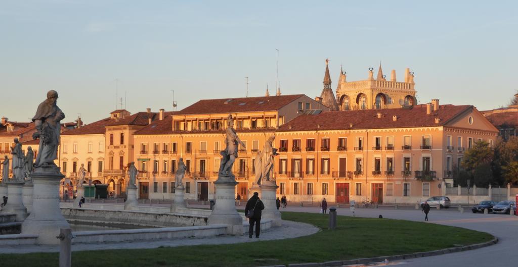 Residenza Carducci Padova Bed & Breakfast Bagian luar foto