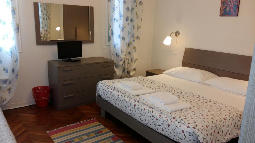 Residenza Carducci Padova Bed & Breakfast Bagian luar foto